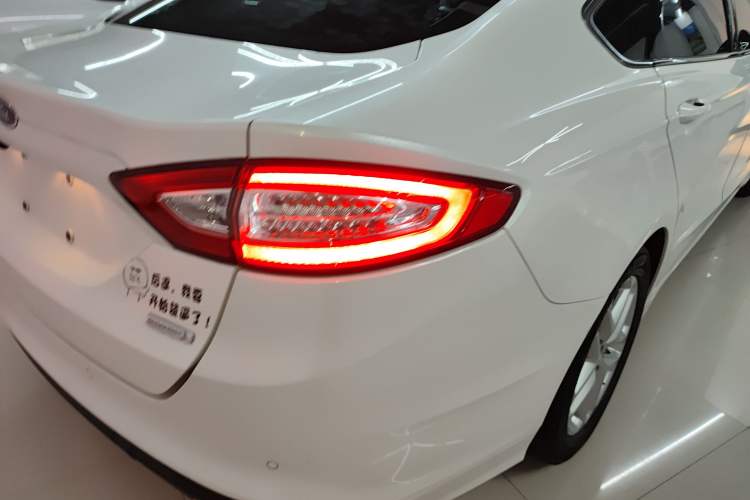Used Ford Mondeo 2013 1.5L GTDi180 Fashion Edition Exterior 3