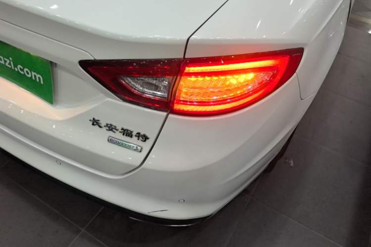 Used Ford Mondeo 2013 1.5L GTDi180 Fashion Edition Exterior 3