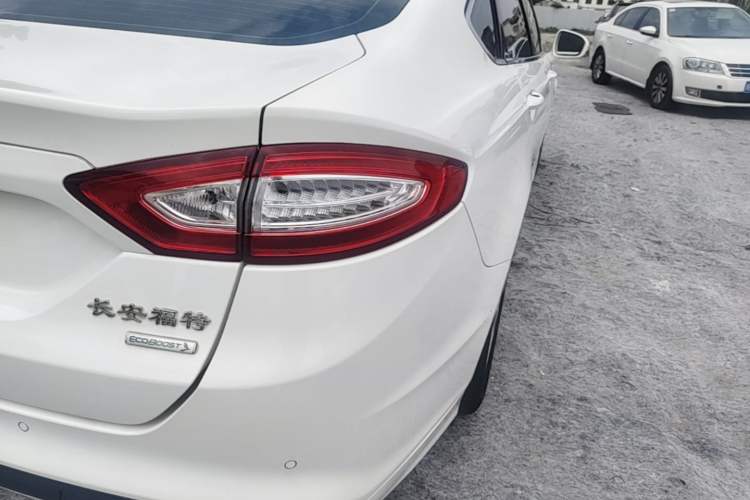 Used Ford Mondeo 2013 1.5L GTDi180 Fashion Edition Exterior 3