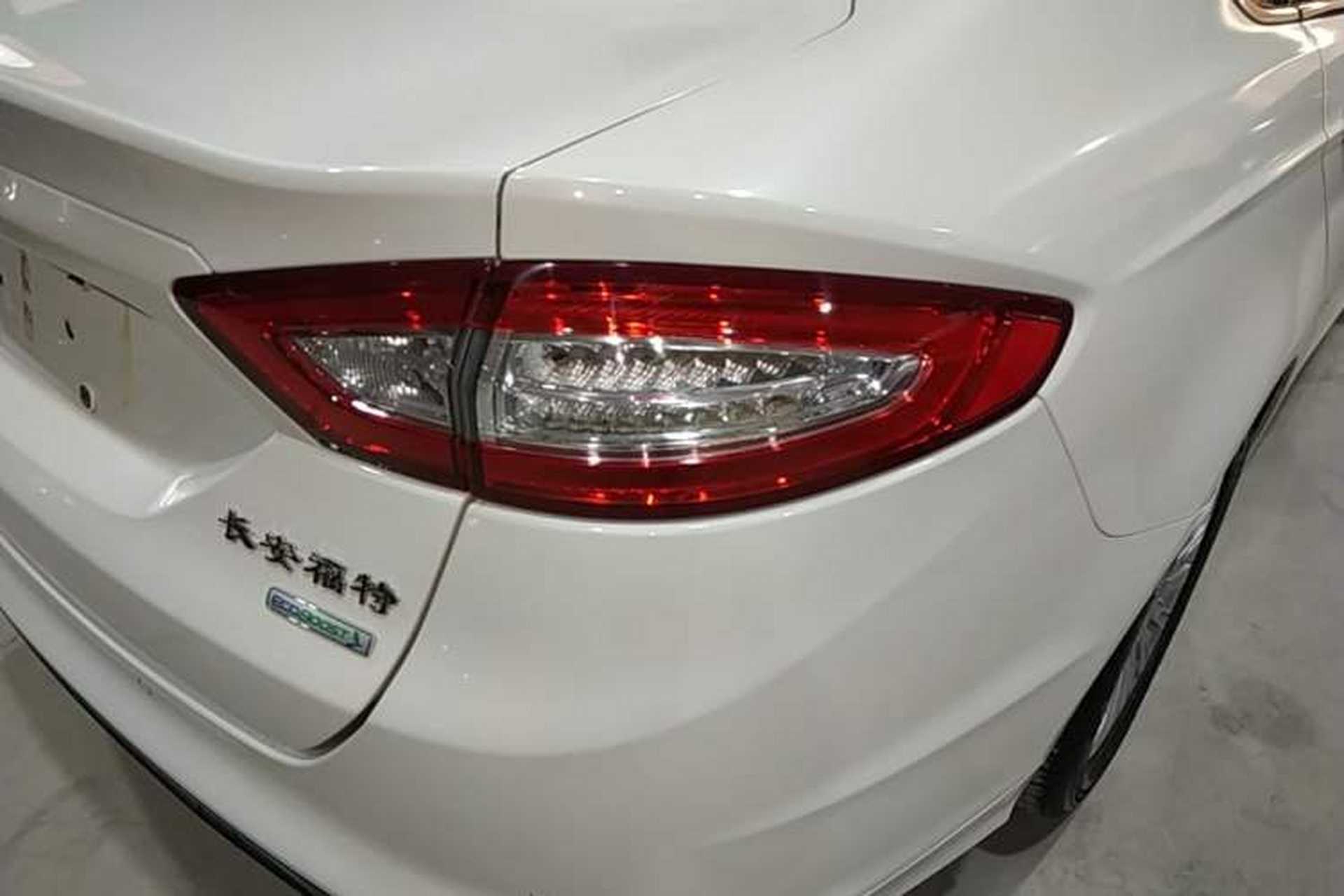 Used Ford Mondeo 2013 2.0L GTDi 200 Luxury Model Exterior 3