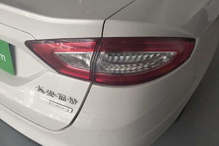 Used Ford Mondeo 2013 1.5L GTDi180 Fashion Edition Exterior 3