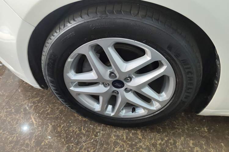 Used Ford Mondeo 2013 1.5L GTDi180 Fashion Edition Exterior 3