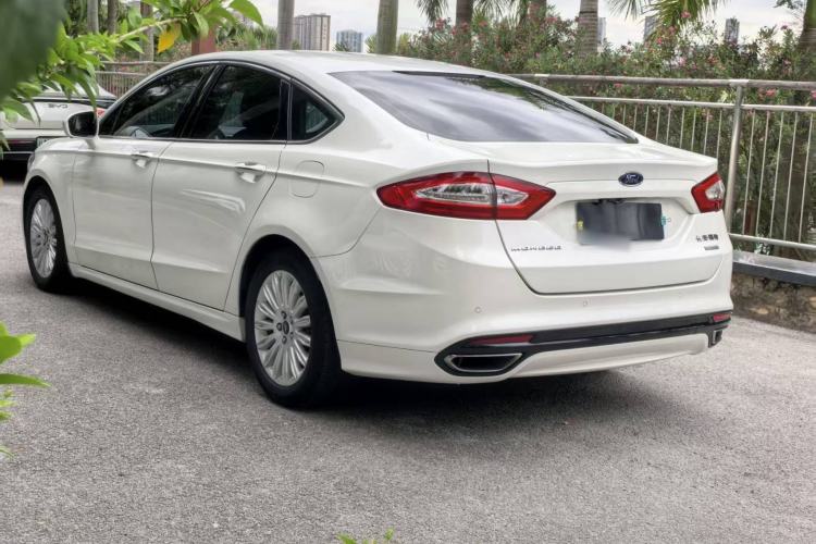 Used Ford Mondeo 2013 2.0L GTDi 200 Luxury Model Exterior 4
