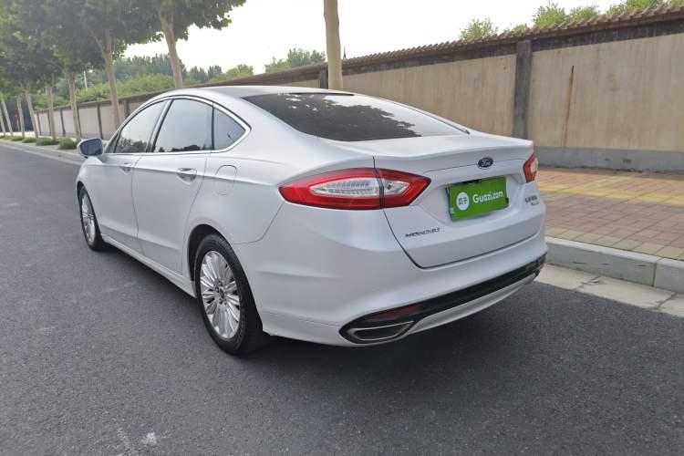 Used Ford Mondeo 2013 2.0L GTDi 200 Luxury Model Exterior 4