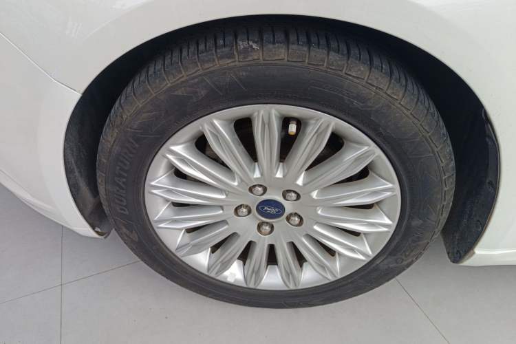 Used Ford Mondeo 2013 2.0L GTDi 200 Fashion Edition Exterior 4