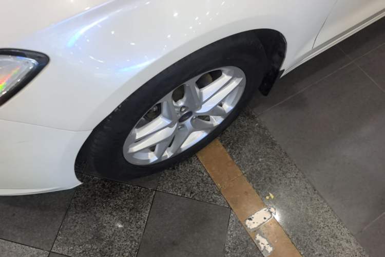 Used Ford Mondeo 2013 1.5L GTDi180 Fashion Edition Exterior 4