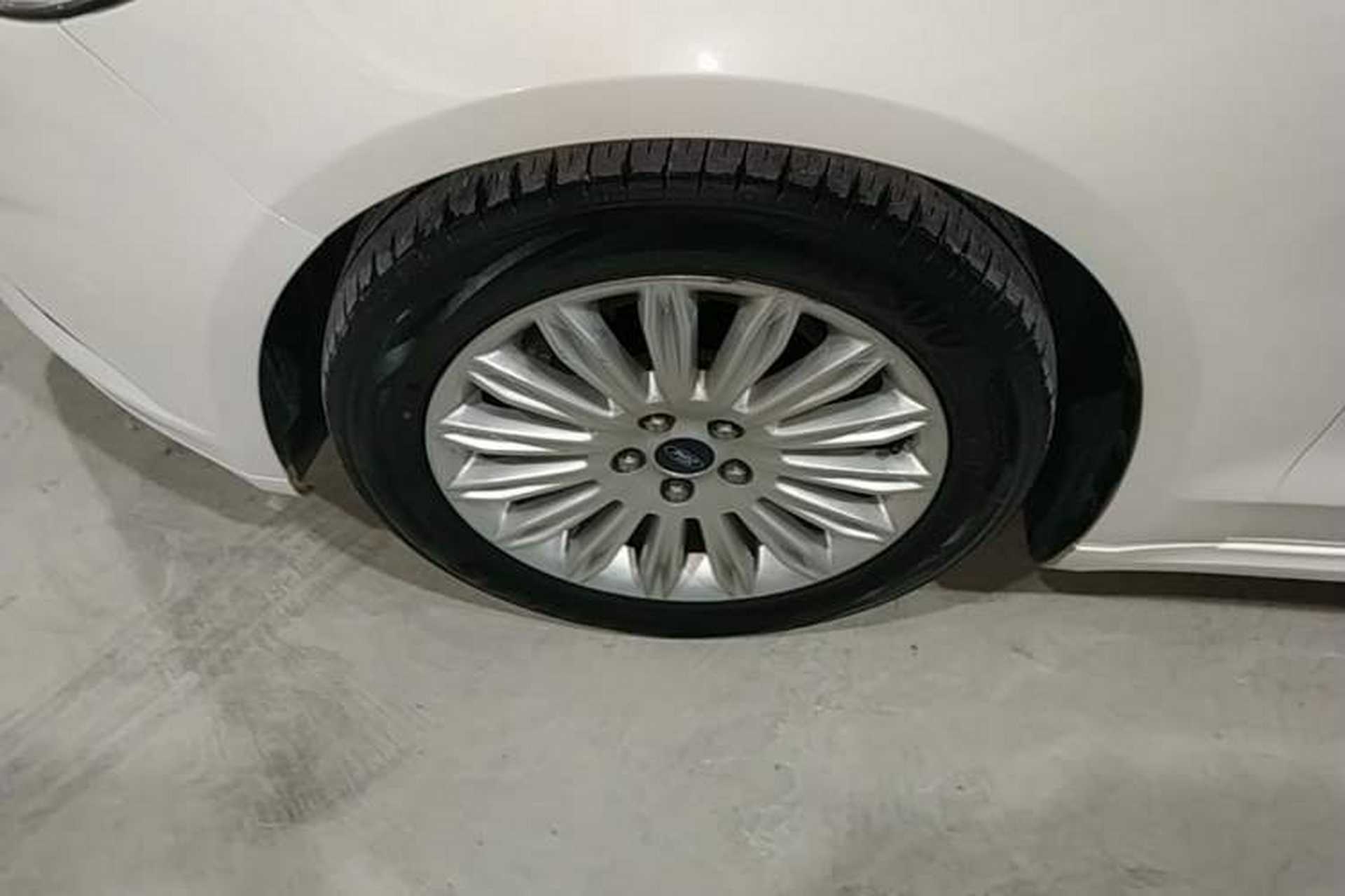 Used Ford Mondeo 2013 2.0L GTDi 200 Luxury Model Exterior 4
