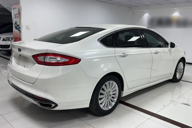 Used Ford Mondeo 2013 2.0L GTDi 200 Luxury Model Exterior 4
