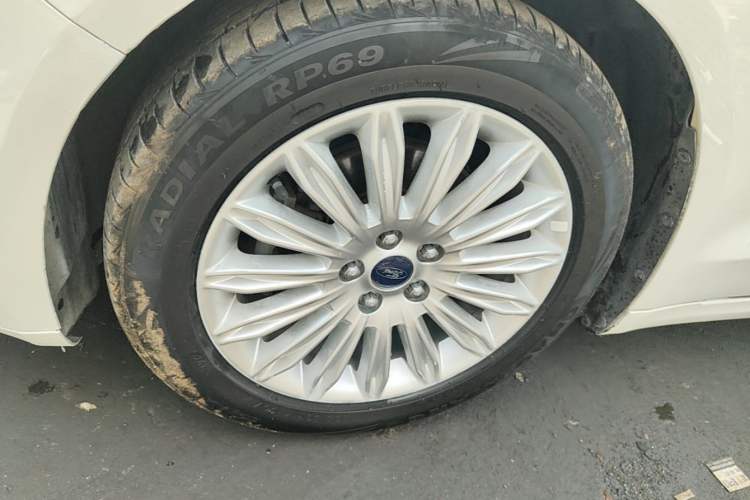 Used Ford Mondeo 2013 2.0L GTDi 200 Fashion Edition Exterior 4