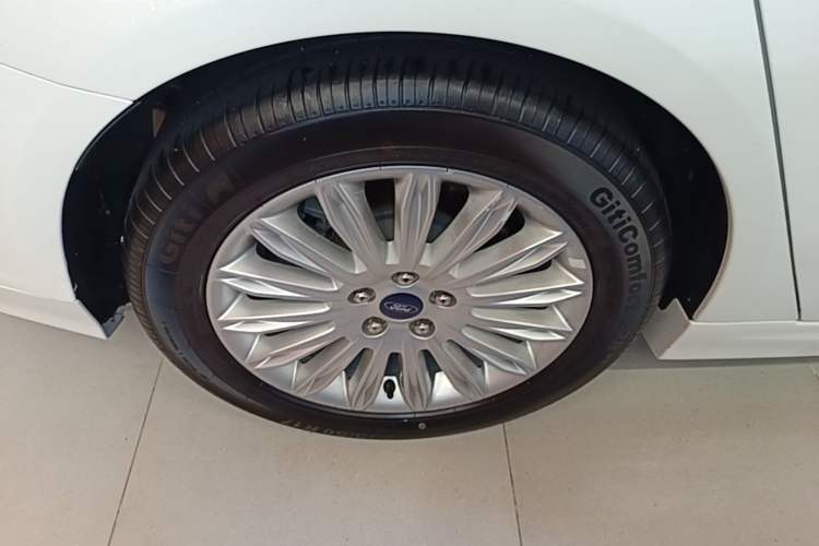 Used Ford Mondeo 2013 2.0L GTDi 200 Fashion Edition Exterior 5