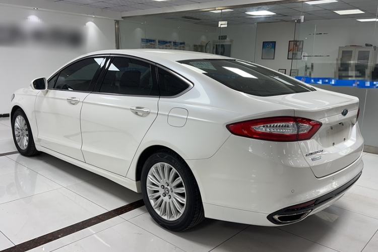 Used Ford Mondeo 2013 2.0L GTDi 200 Luxury Model Exterior 5