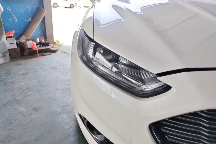 Used Ford Mondeo 2013 2.0L GTDi 200 Luxury Model Exterior 6