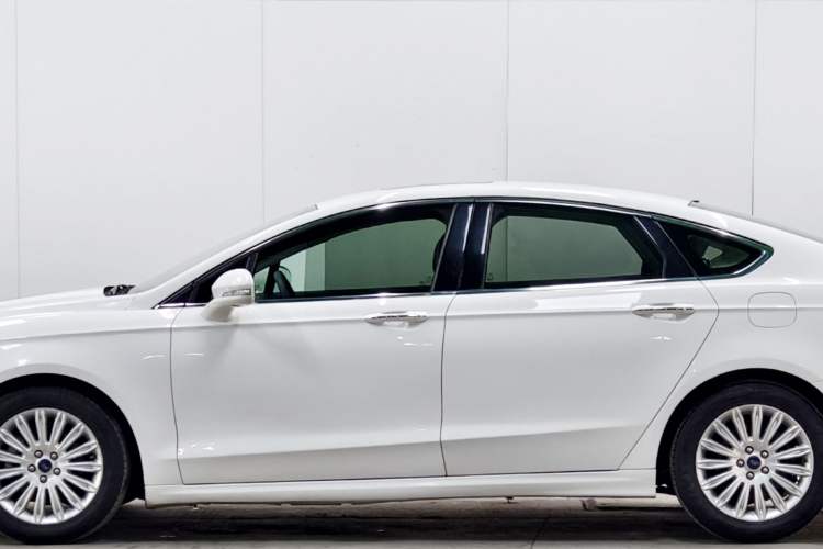 Used Ford Mondeo 2013 2.0L GTDi 200 Fashion Edition Exterior 6