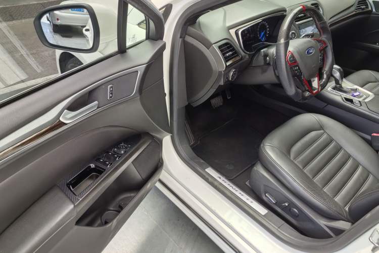 Used Ford Mondeo 2013 2.0L GTDi 200 Fashion Edition Exterior 7
