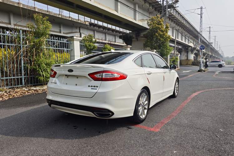 Used Ford Mondeo 2013 2.0L GTDi 200 Fashion Edition Exterior 7