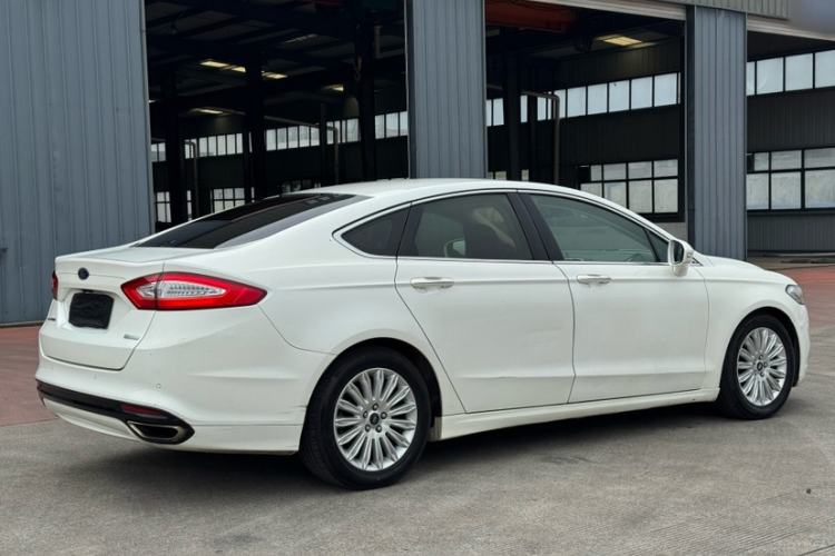 Used Ford Mondeo 2013 2.0L GTDi 200 Luxury Model Exterior 8