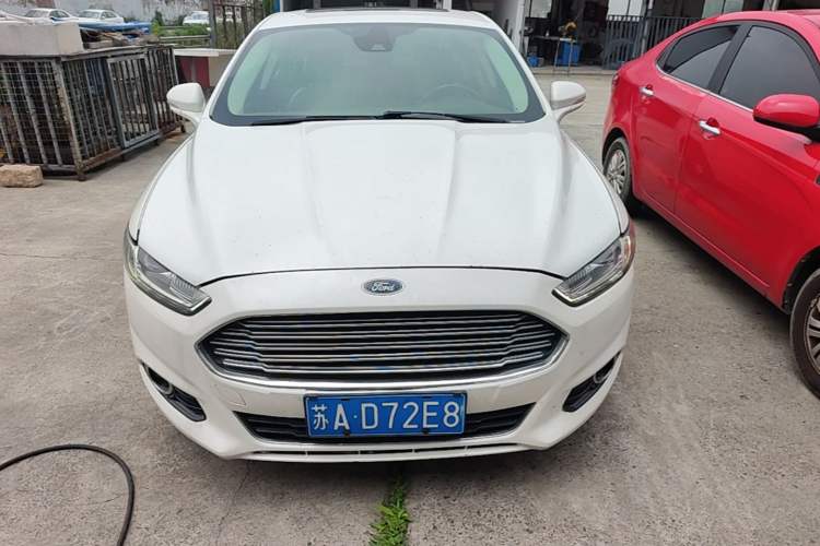 Used Ford Mondeo 2013 2.0L GTDi 200 Luxury Model Front