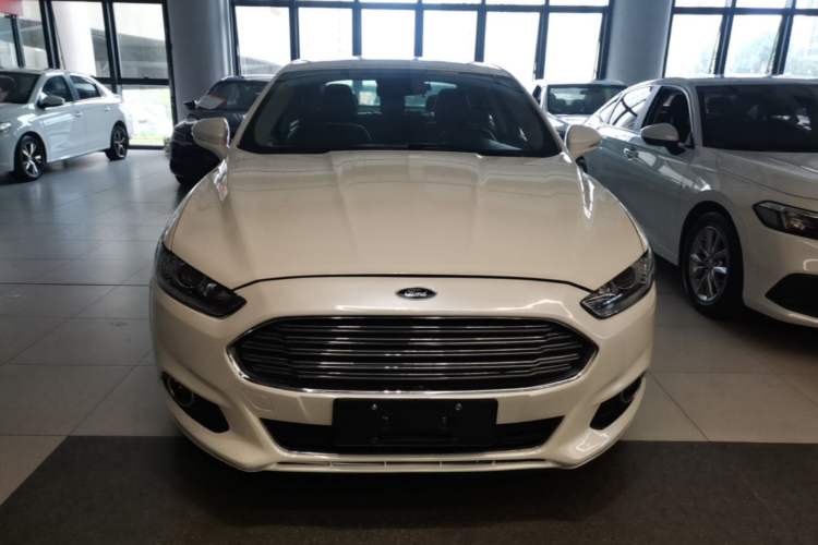 Used Ford Mondeo 2013 2.0L GTDi 200 Fashion Edition Front