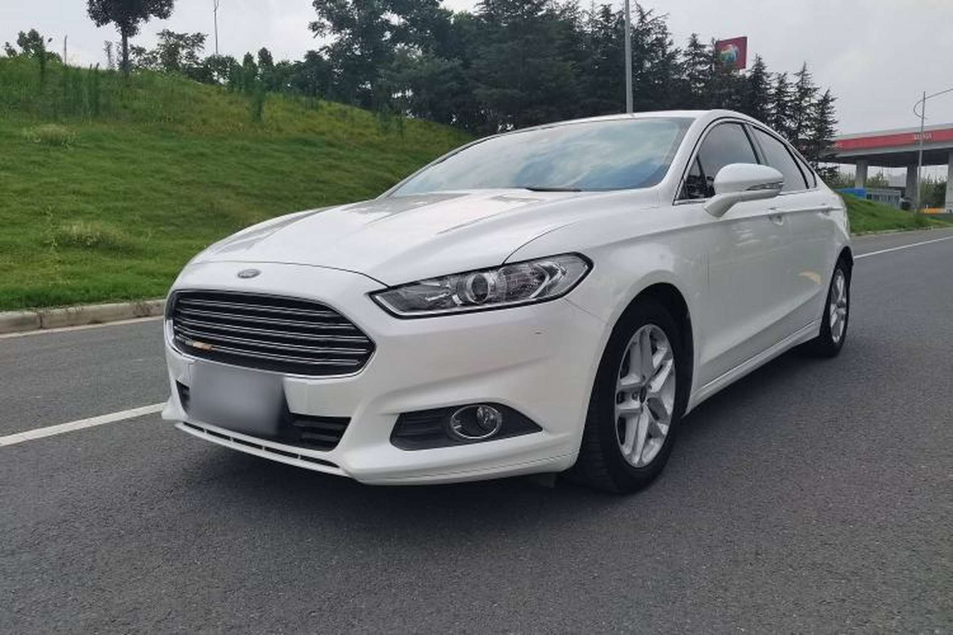 Used Ford Mondeo 2013 1.5L GTDi180 Fashion Edition Front Left 45 Deg