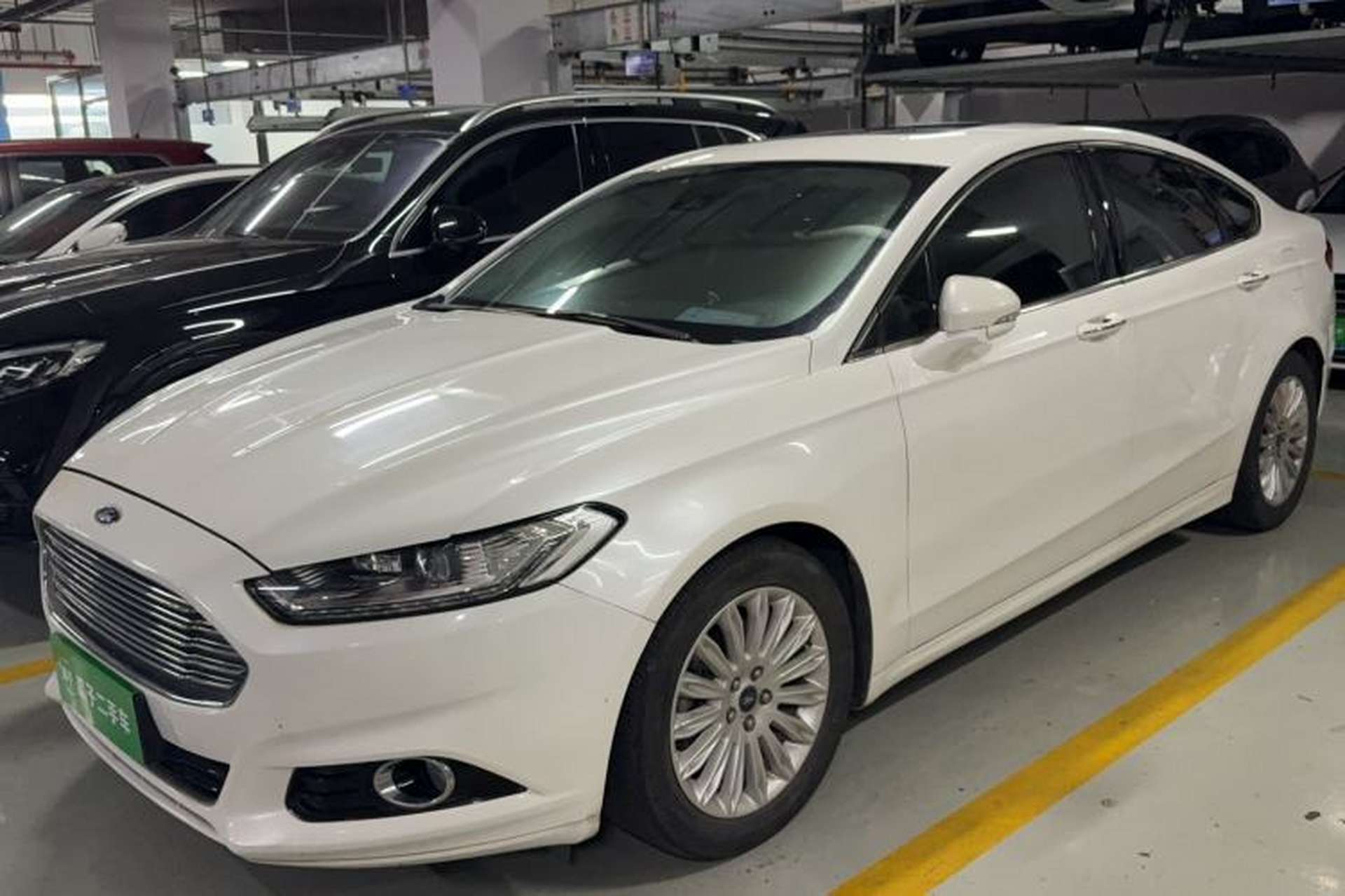 Used Ford Mondeo 2013 2.0L GTDi 200 Luxury Model Front Left 45 Deg