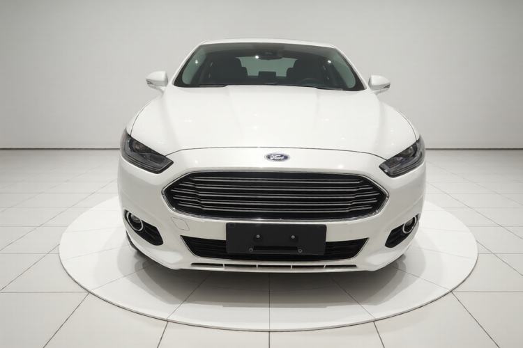 Used Ford Mondeo 2013 2.0L GTDi 200 Luxury Model Front