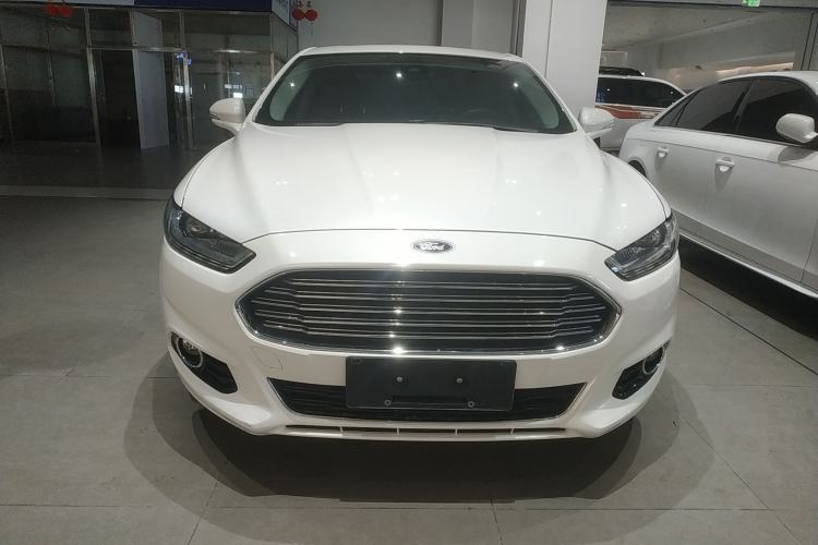 Used Ford Mondeo 2013 2.0L GTDi 200 Luxury Model Front