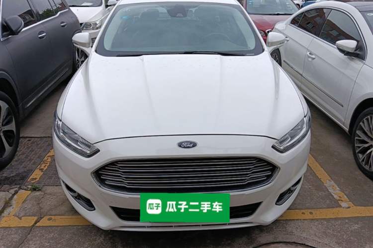Used Ford Mondeo 2013 2.0L GTDi 200 Luxury Model Front