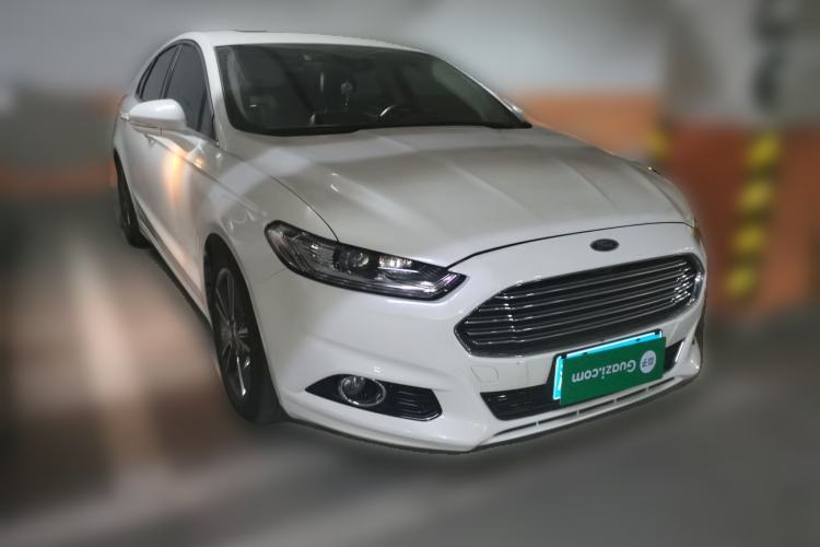 Used Ford Mondeo 2013 2.0L GTDi240 Luxury Sport Model Front Right 45 Deg
