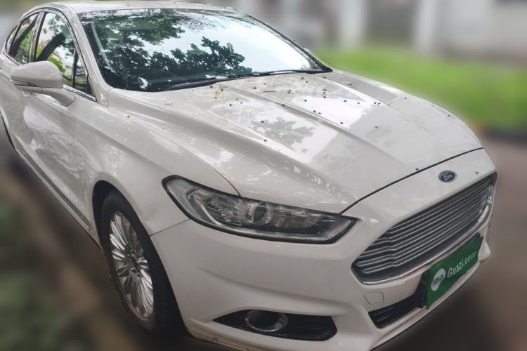 Used Ford Mondeo 2013 2.0L GTDi 200 Fashion Edition Front Right 45 Deg