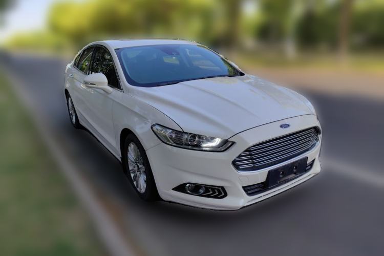Used Ford Mondeo 2013 1.5L GTDi180 Fashion Edition Front Right 45 Deg
