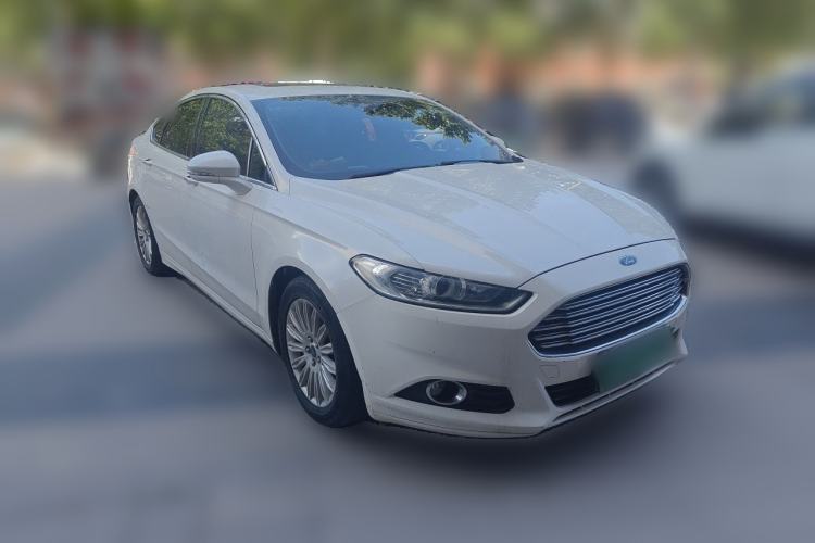 Used Ford Mondeo 2013 2.0L GTDi 200 Fashion Edition Front Right 45 Deg