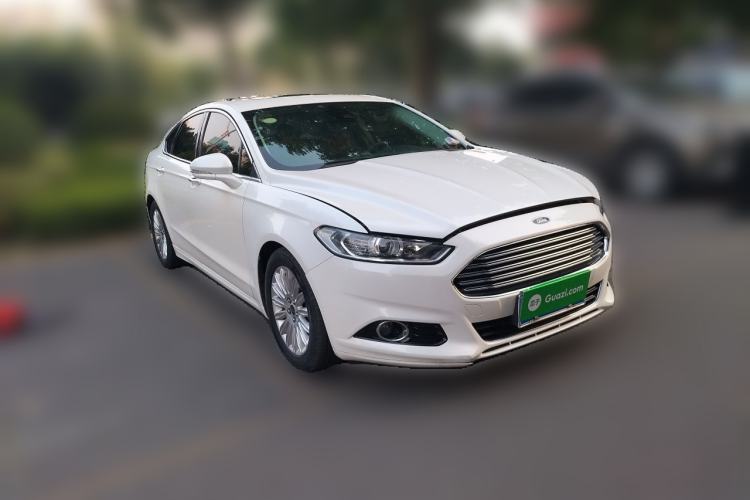 Used Ford Mondeo 2013 2.0L GTDi 200 Fashion Edition Front Right 45 Deg