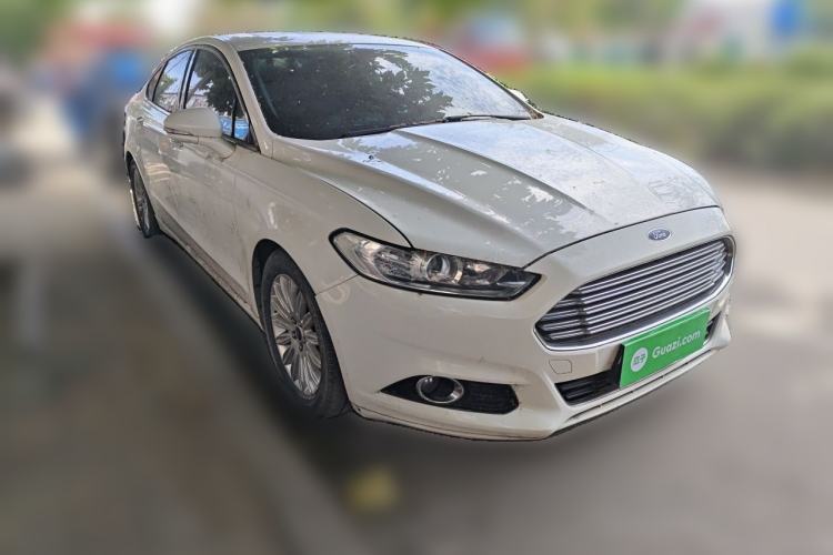 Used Ford Mondeo 2013 2.0L GTDi 200 Fashion Edition Front Right 45 Deg
