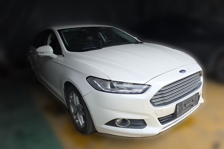 Used Ford Mondeo 2013 1.5L GTDi180 Fashion Edition Front Right 45 Deg