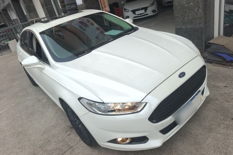 Used Ford Mondeo 2013 2.0L GTDi 200 Fashion Edition Front Right 45 Deg