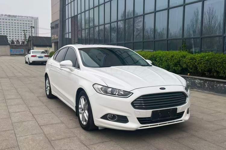 Used Ford Mondeo 2013 1.5L GTDi180 Fashion Edition Front Right 45 Deg