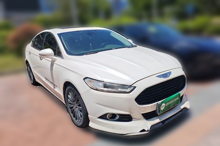 Used Ford Mondeo 2013 2.0L GTDi 200 Fashion Edition Front Right 45 Deg