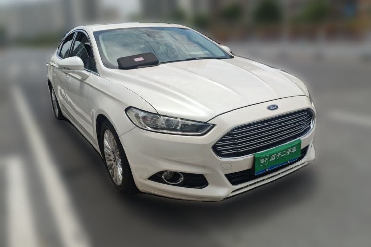 Used Ford Mondeo 2013 2.0L GTDi 200 Fashion Edition Front Right 45 Deg