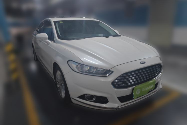 Used Ford Mondeo 2013 2.0L GTDi 200 Fashion Edition Front Right 45 Deg