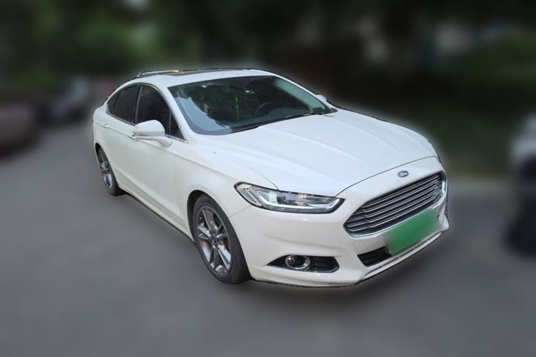 Used Ford Mondeo 2013 2.0L GTDi240 Luxury Sport Model Front Right 45 Deg