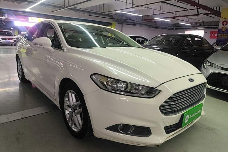 Used Ford Mondeo 2013 1.5L GTDi180 Fashion Edition Front Right 45 Deg