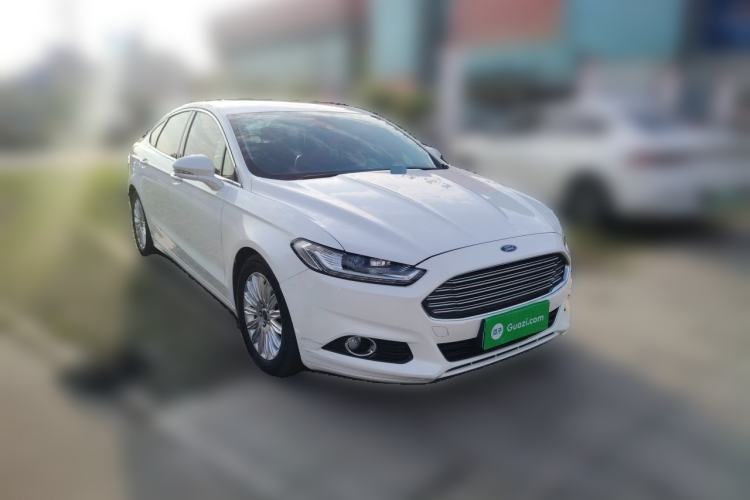 Used Ford Mondeo 2013 2.0L GTDi 200 Fashion Edition Front Right 45 Deg