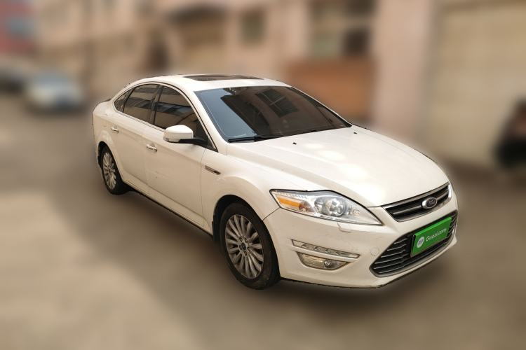 Used Ford Mondeo 2013 2.3L Luxury Model Front Right 45 Deg