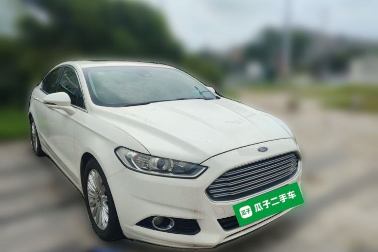 Used Ford Mondeo 2013 2.0L GTDi 200 Fashion Edition Front Right 45 Deg