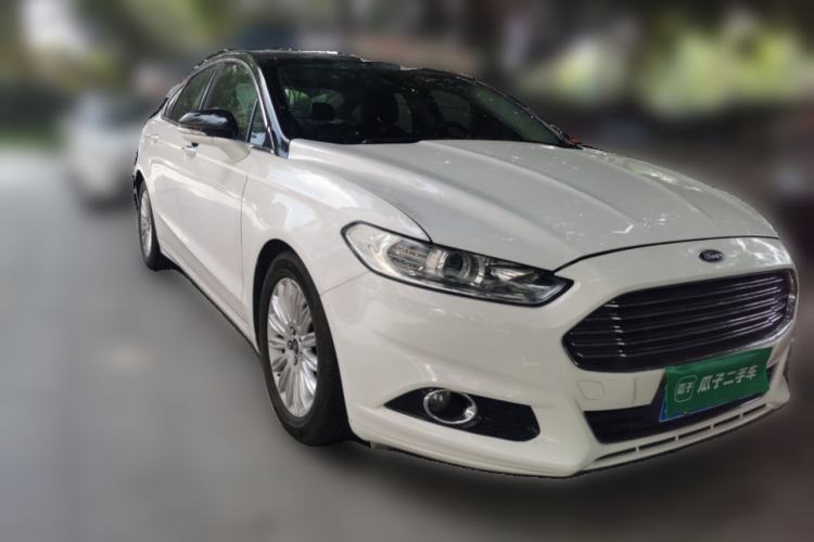 Used Ford Mondeo 2013 2.0L GTDi 200 Fashion Edition Front Right 45 Deg