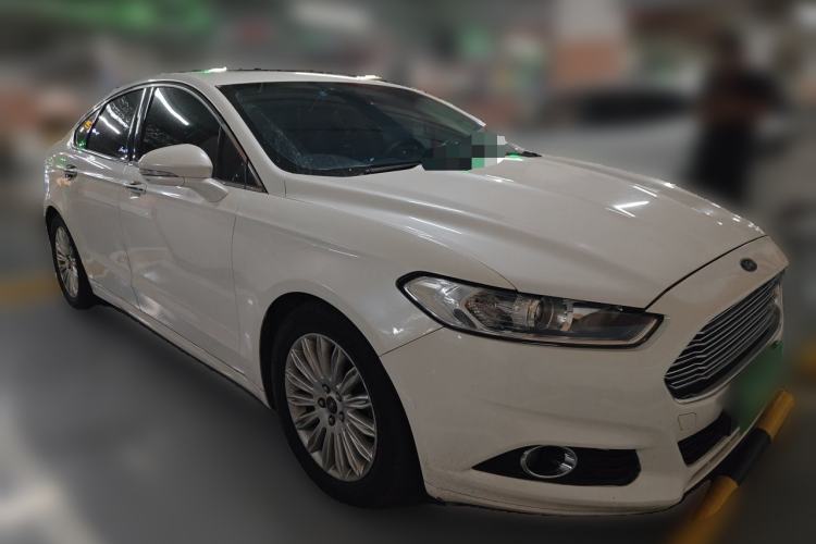 Used Ford Mondeo 2013 2.0L GTDi 200 Fashion Edition Front Right 45 Deg
