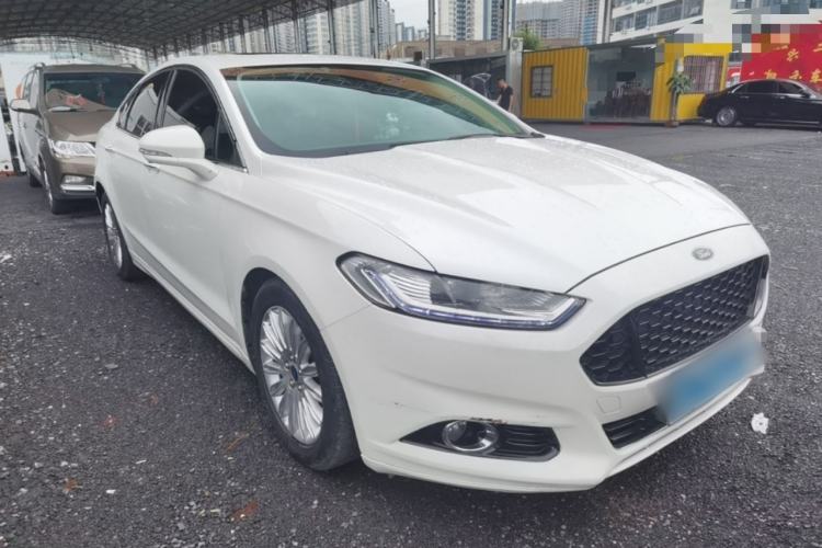 Used Ford Mondeo 2013 2.0L GTDi 200 Fashion Edition Front Right 45 Deg