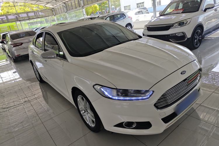 Used Ford Mondeo 2013 1.5L GTDi180 Fashion Edition Front Right 45 Deg