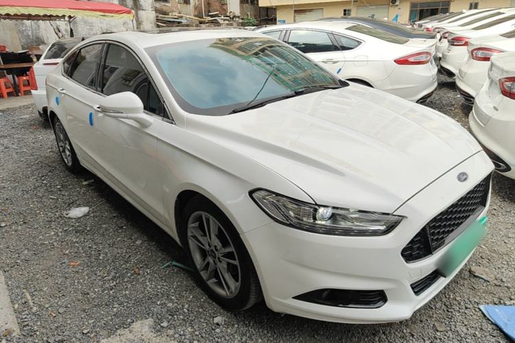 Used Ford Mondeo 2013 2.0L GTDi240 Luxury Sport Model Front Right 45 Deg