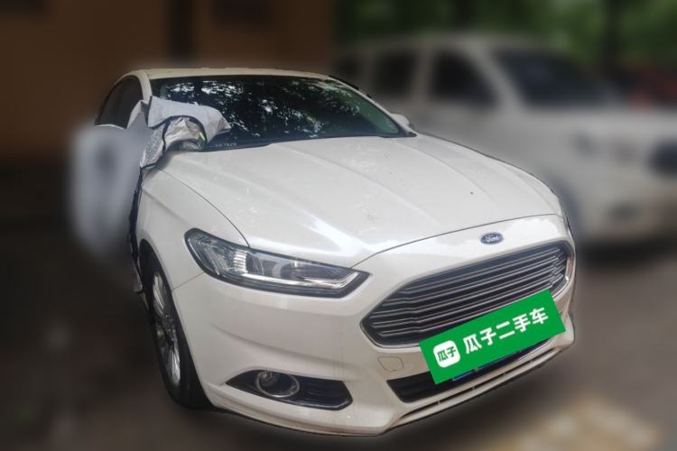 Used Ford Mondeo 2013 2.0L GTDi 200 Fashion Edition Front Right 45 Deg